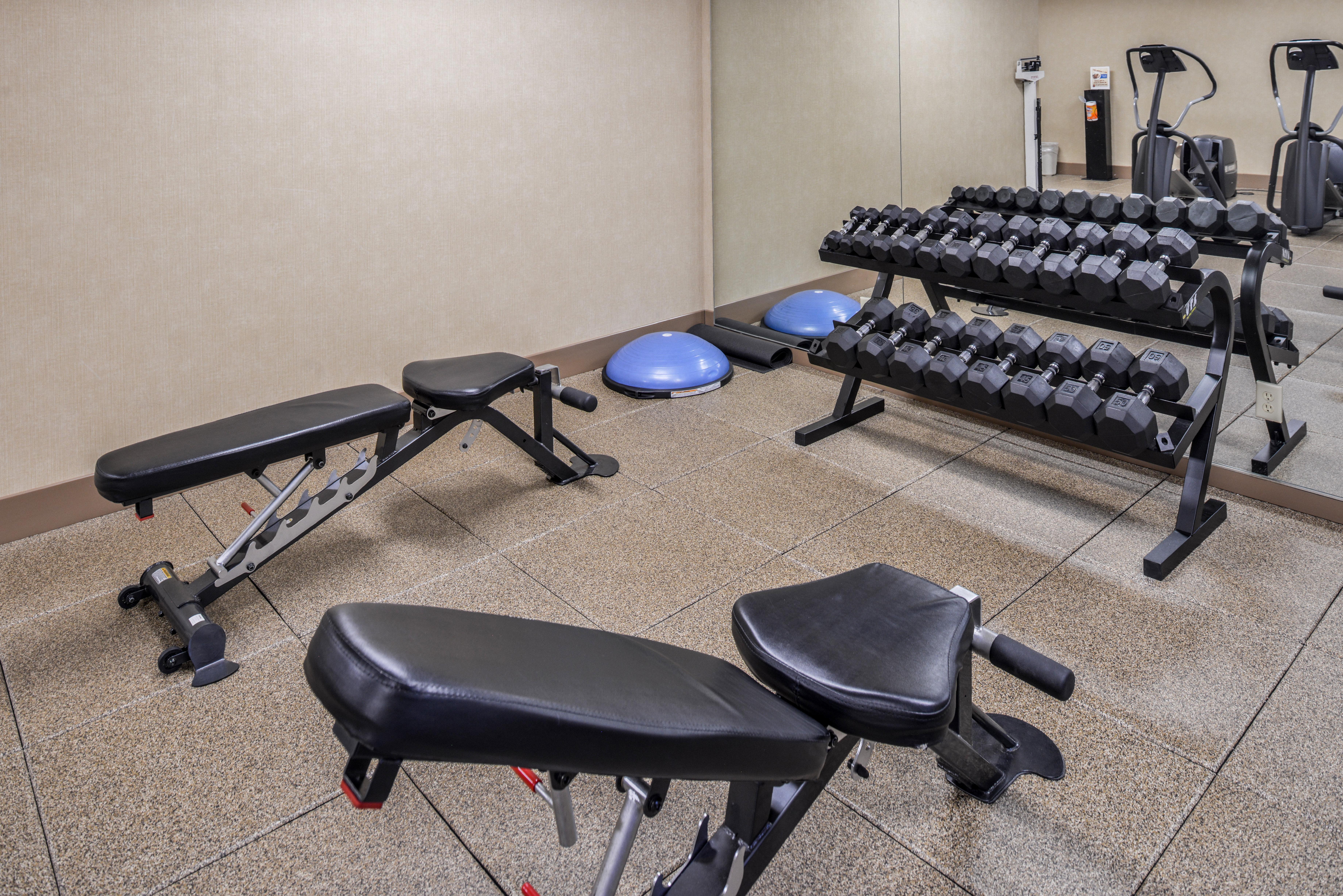 Holiday Inn Express Hotel & Suites Sioux Falls At Empire Mall By Ihg Exterior foto